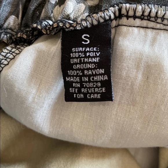 Jogger Faux Leather Pants Carbon Rue 21 Most Wanted Pull On Sz S Inseam 28” nwot - Picture 10 of 13